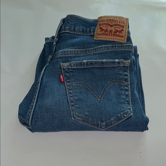 Levi’s Wedgie Straight High Rise Size 28 - Picture 3 of 16